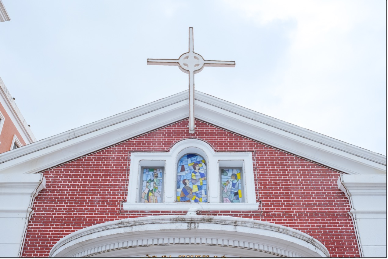 東門巴克禮紀念教會彩繪玻璃